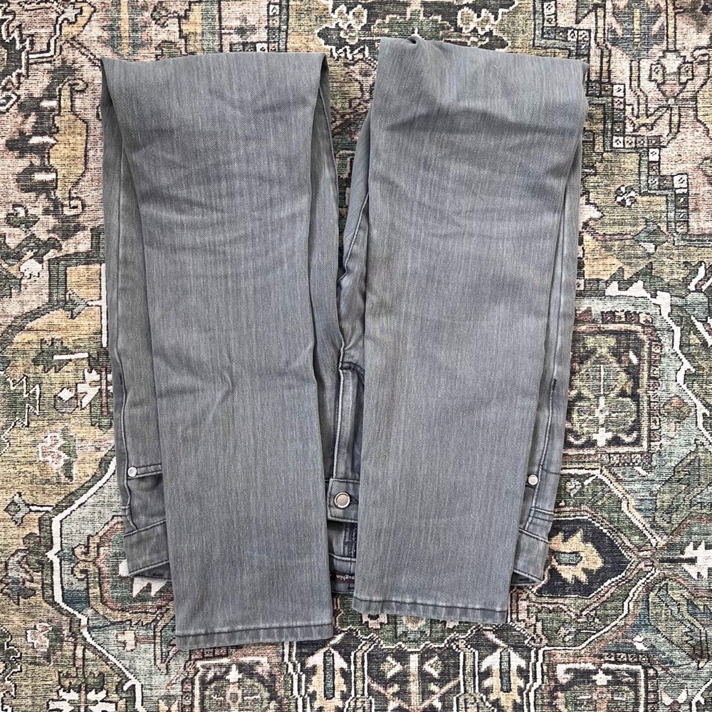 Bundle || Women’s J. McLaughlin Denim Lexi Skinny Jeans in White & Grey (4) - Picture 15 of 16